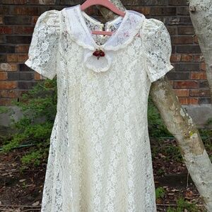 Girl's Lace Dress size 6